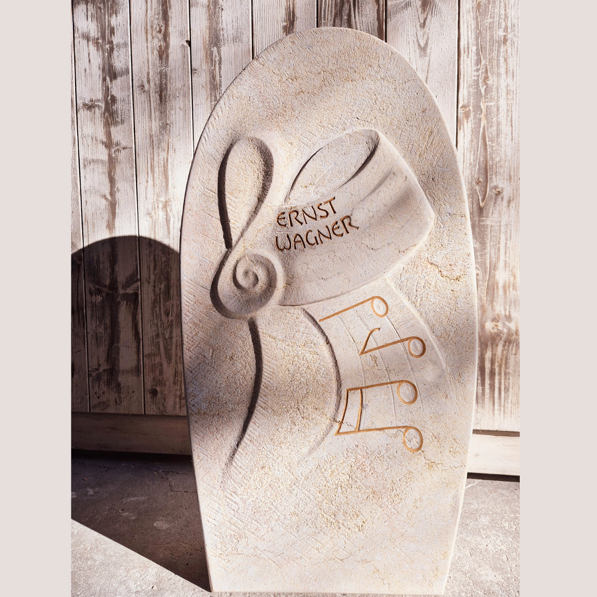 images/grabsteine/beruf-und-hobby/Musizieren.jpg#joomlaImage://local-images/grabsteine/beruf-und-hobby/Musizieren.jpg?width=1198&height=1198